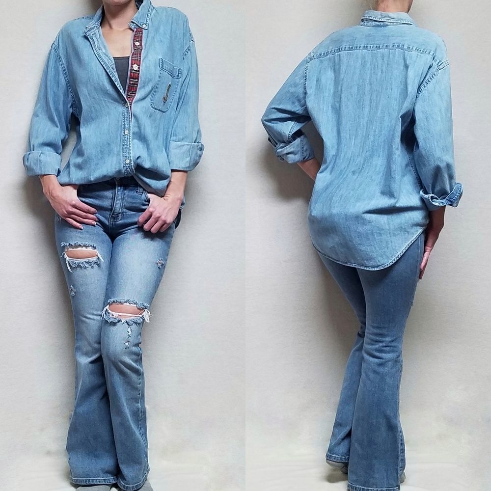 Vintage 1990s Lauren Ralph Lauren Chambray Stone Wash Button Up Logo Top Large